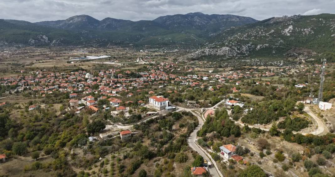 Burdur’dan Avrupa'ya 1 Milyon Noel Çelengi 1